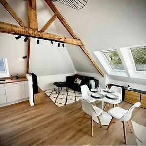 Logoden - Confort 2 Chambres, Proximite Gare, Parking Prive Appartement